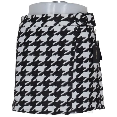 Skirt (Black, White) from Forever 21 Acrylic, Polyester