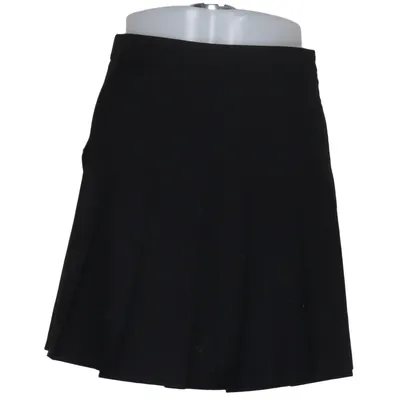 Rok (Romy) van Romy x NA-KD