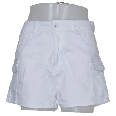 Cargoshorts (Vit) från By Sasha Bomull