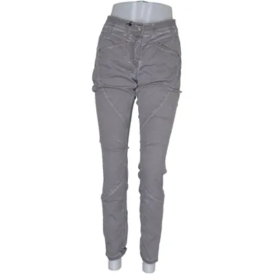 Jean (Gris) de Taifun