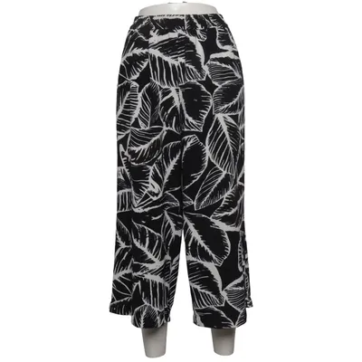 Culottes (Black, White) from Ihtoyl
