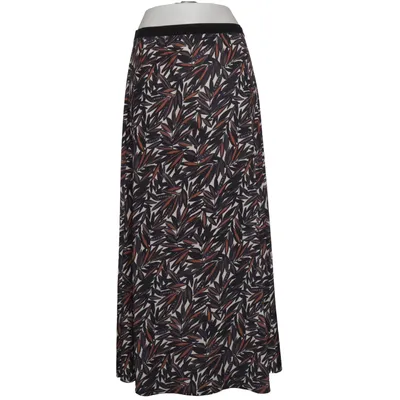 Långkjol (Svart, Beige, Brun) från Daniels
