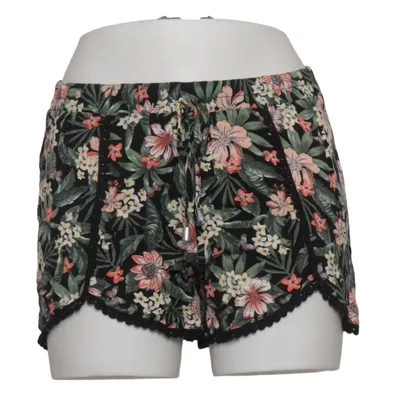 Shorts (Black, Multicolored) from Clockhouse Cotton, Viscose