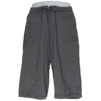 Shorts (Gray) from FSBN Cotton
