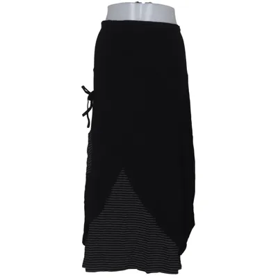 Wrap skirt (Black, Gray) from Completo
