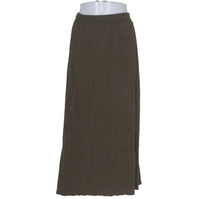 Skirt (Green) from Alia Acrylic