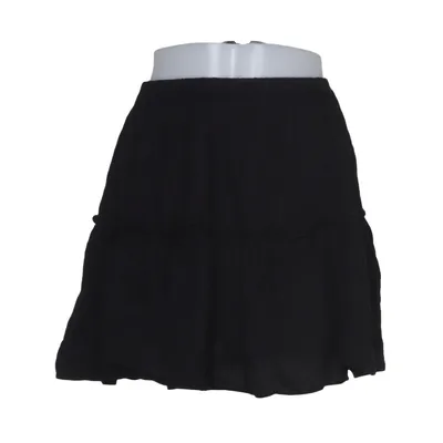 Jupe (Noir) de Pamela x NA-KD Viscose