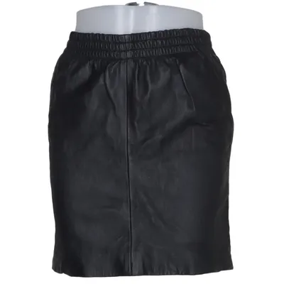 Skirt (Black) from Inby M