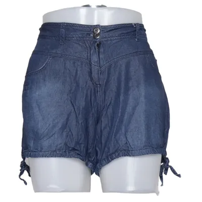 Short en jean (Bleu) de Strange Lyocell