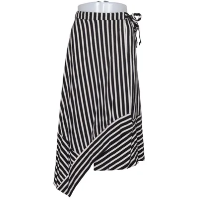 Jupe portefeuille (Noir, Beige, Blanc) de Zero Viscose
