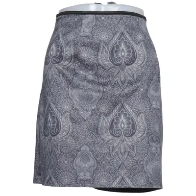 Jupe (Gris, Blanc) de Aiki Keylook
