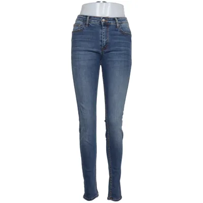 Jean (OLIVIA) de Mango Denim & Tees