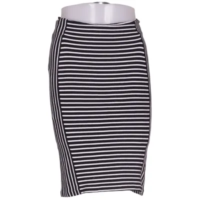 Kjol (Svart, Vit) från Madeleine Elastan, Viskos