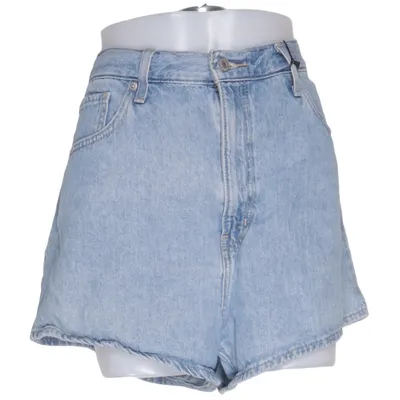 Short en jean (HIGH WAISTED MOM SHORTS) de Levi Strauss & Co Coton, Chanvre