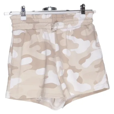 Sweat shorts (Beige, White) from Lindex Kids