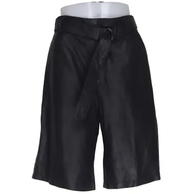 Short en cuir (Noir) de Depeche Cuir