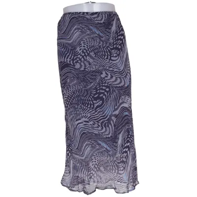 Jupe (Bleu, Blanc, Noir) de Essentials