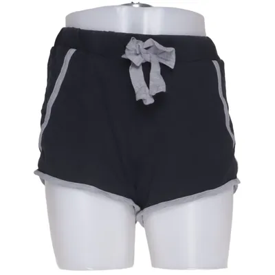 Sweat shorts (Black) from Super.Natural