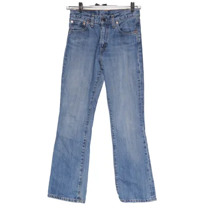 Jeans (525) från Levi Strauss & Co