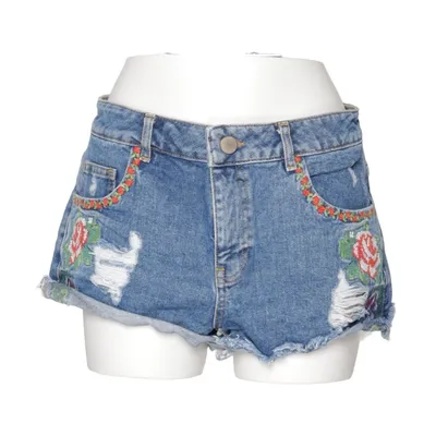 Jeansshorts (Demin Embroidered Shorts) från ASOS Denim Bomull