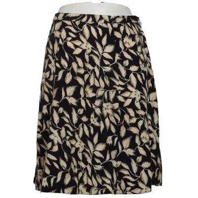 Kjol (Svart, Beige) från Classic Woman