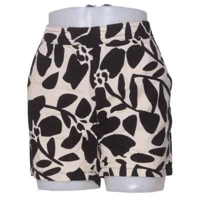 Shorts (Svart, Beige) från Up2Fashion Linne, Viskos