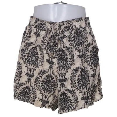 Shorts (Beige, Black) from Miss You Cotton