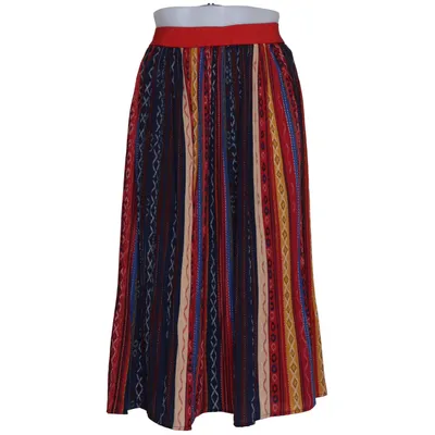 Långkjol (Blå, Röd, Gul) från Wiya Polyester