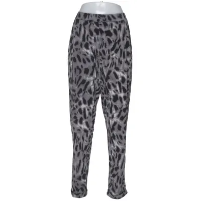 Pants (Gray, Black) from Jeana