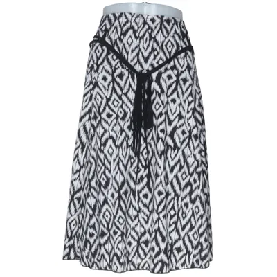 Jupe (Noir, Blanc) de Sara Louise Élasthane, Polyester
