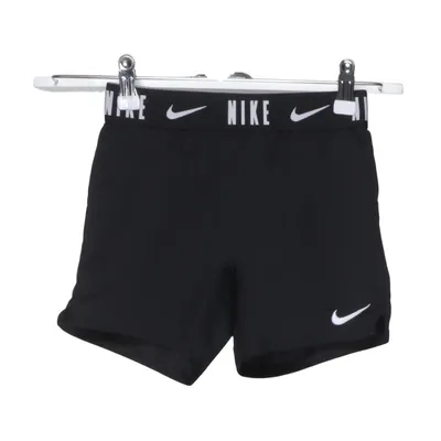 Short de sport (Noir) de Nike Polyester