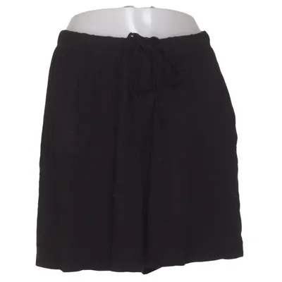 Shorts (Black) from Emilia Elastane