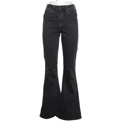 Jean (Gris) de Lee Coton, Modal
