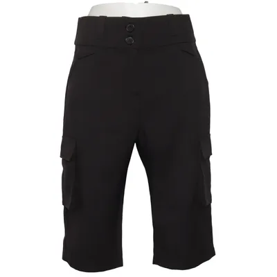 Cargo Shorts (Schwarz) von Lili Sidonio x Molly Bracken Polyester
