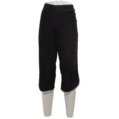 Pantacourt (Noir) de Unlimited Polyester