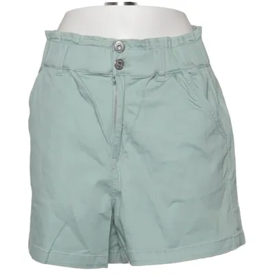 Shorts (Green) from Denim 1982 Cotton, Elastane