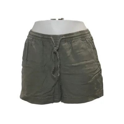 Shorts (Green) from H&M Premium Quality Linen, Viscose, Cotton