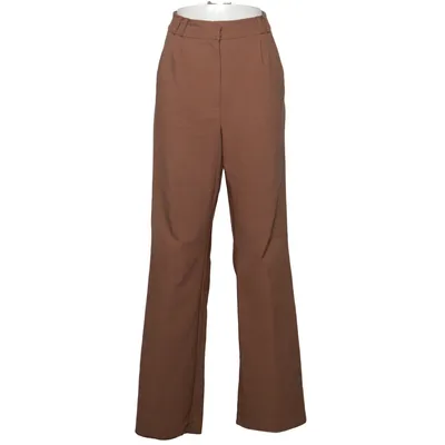 Stoffhose (Braun) von Selma Omari x Na-KD