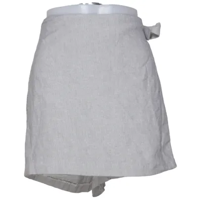Skort (Grijs, Wit) van H&M Linnen, Polyester, Viscose