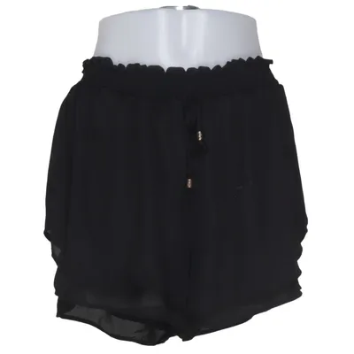 Shorts (Black) from Love Culture
