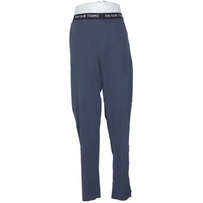 Pantalon de pyjama (Bleu) de On Our Terms Coton