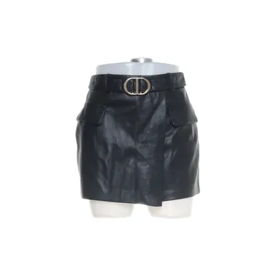 Skort (Svart) från Amisu