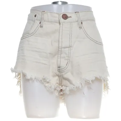 Short en jean (Beige) de Oneteaspoon Coton