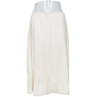 Petticoat (Beige) from Vanity Fair Nylon