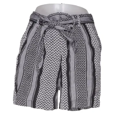 Shorts (Black, White) from Mrs & Hugs Cotton