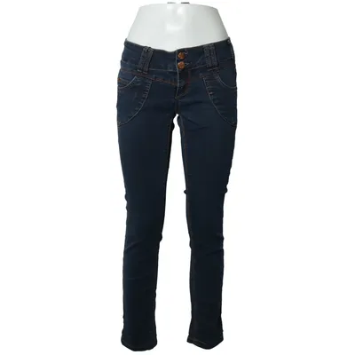Jeans (Lisa Ally) from BigBlue