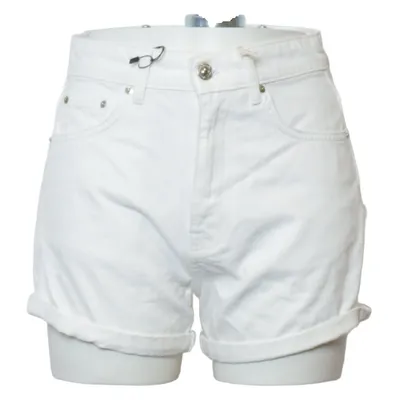 Short en jean (Blanc) de Perfect Jeans Gina Tricot