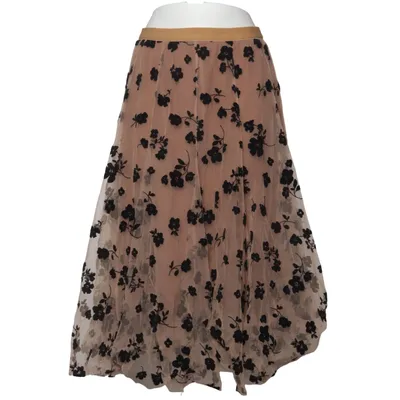 Tulle skirt (Beige, Black) from Chicwish Polyester