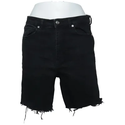 Denim shorts (Black) from Dr. Denim