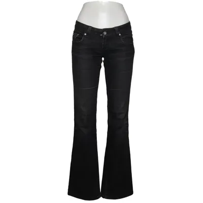 Jeans (Evolution) von Embargo